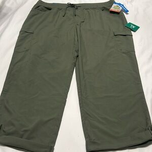 Columbia women’s cargo pants size XL color cypress regular fit NWT